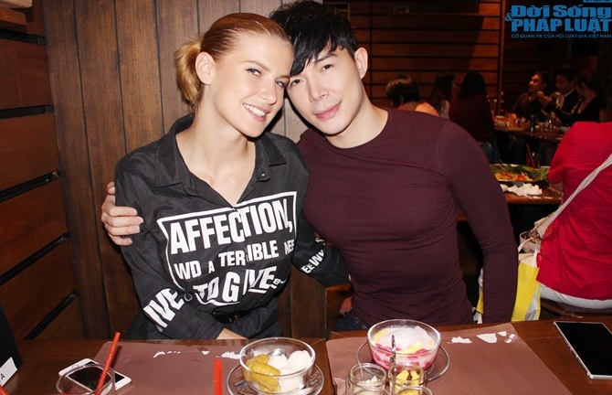 Nathan Lee đi du lịch Thái Lan cùng bạn gái tin đồn